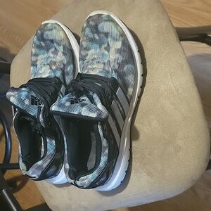 Adidas Cloud Sneakers, Size 7.5